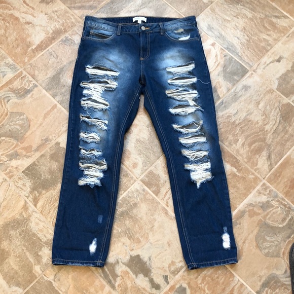 ⭐️💙Cello Jeans size 9 destroyed ripped - Picture 1 of 6